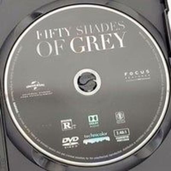 Fifty Shades of Grey (2015 Film) Romance/Drama [DVD] - Picture 2 of 3